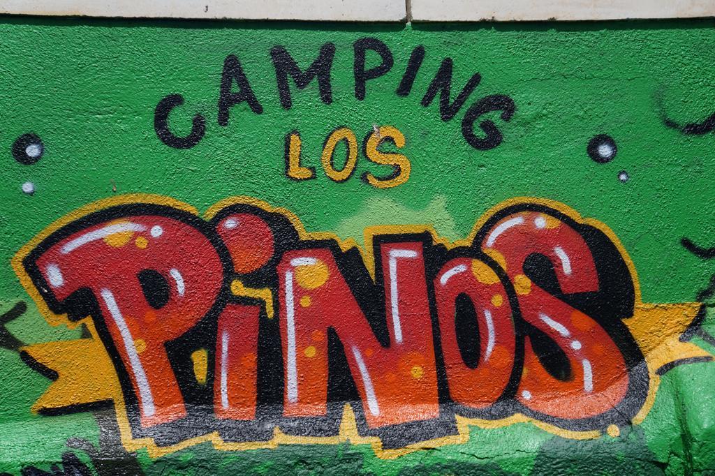 Camping Los Pinos Пеньискола Экстерьер фото